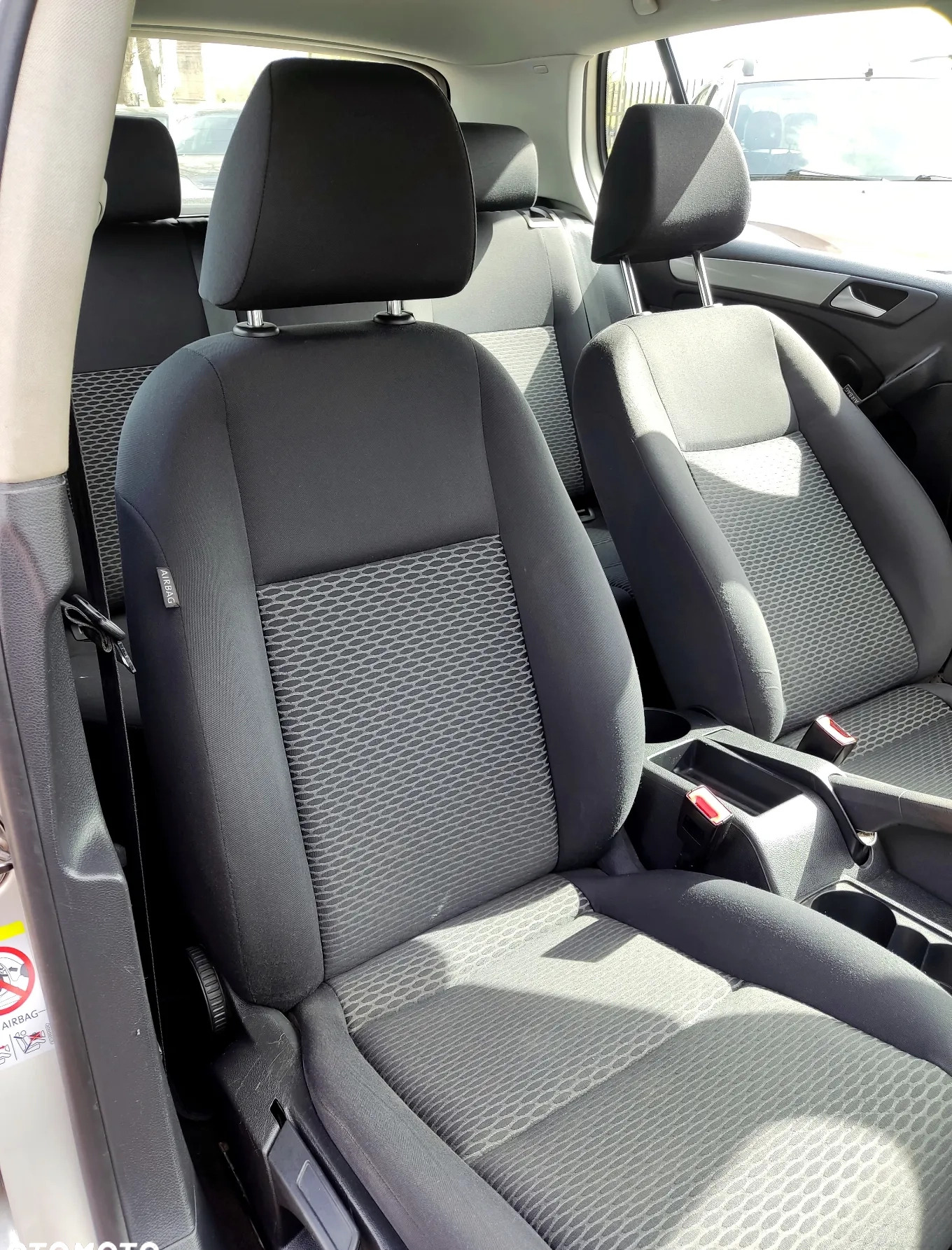 Volkswagen Golf cena 23900 przebieg: 208000, rok produkcji 2010 z Gryfino małe 29